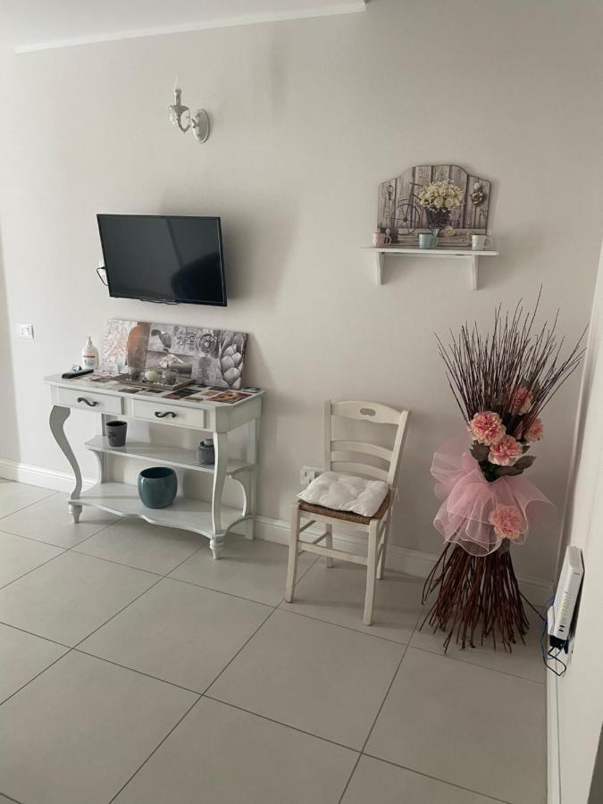 Enry White House Cagliari
